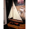 Maquette Endeavour 69 cm bleu